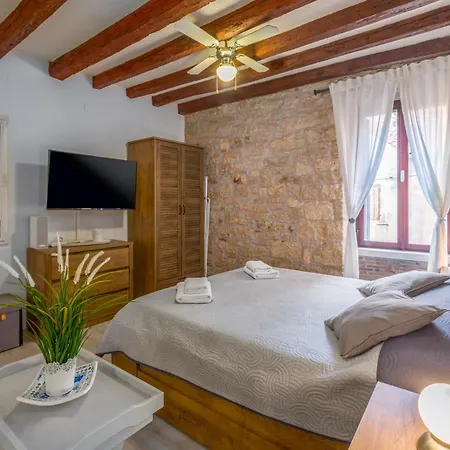 Mare Apartment